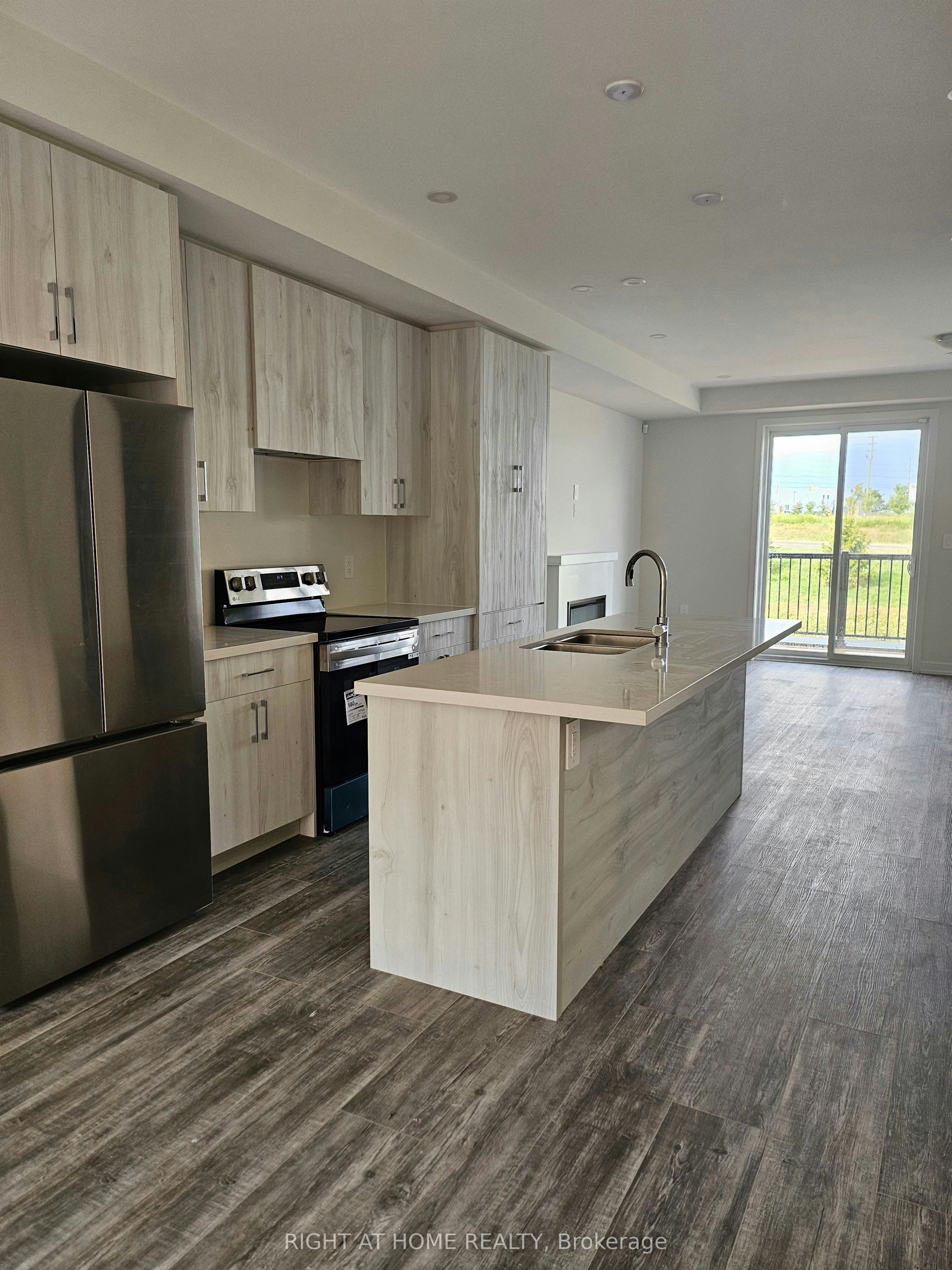 47 Peace Lane, Richmond Hill, ON, L4B 0J4 - 2