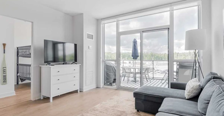 440-375 Sea Ray Avenue, Innisfil, ON, L9S 0N9 - 2