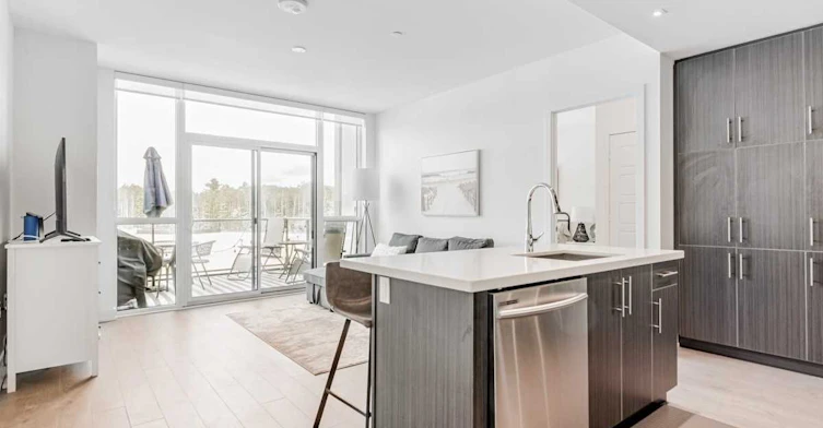 440-375 Sea Ray Avenue, Innisfil, ON, L9S 0N9 - 3