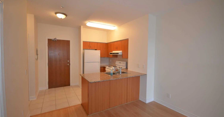 105-60 Disera Drive, Vaughan, ON, L4J 9G1 - 3