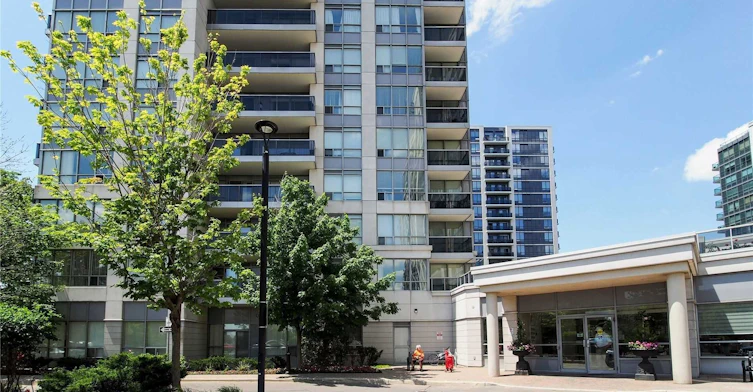105-60 Disera Drive, Vaughan, ON, L4J 9G1