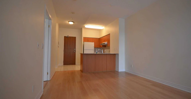 105-60 Disera Drive, Vaughan, ON, L4J 9G1 - 4