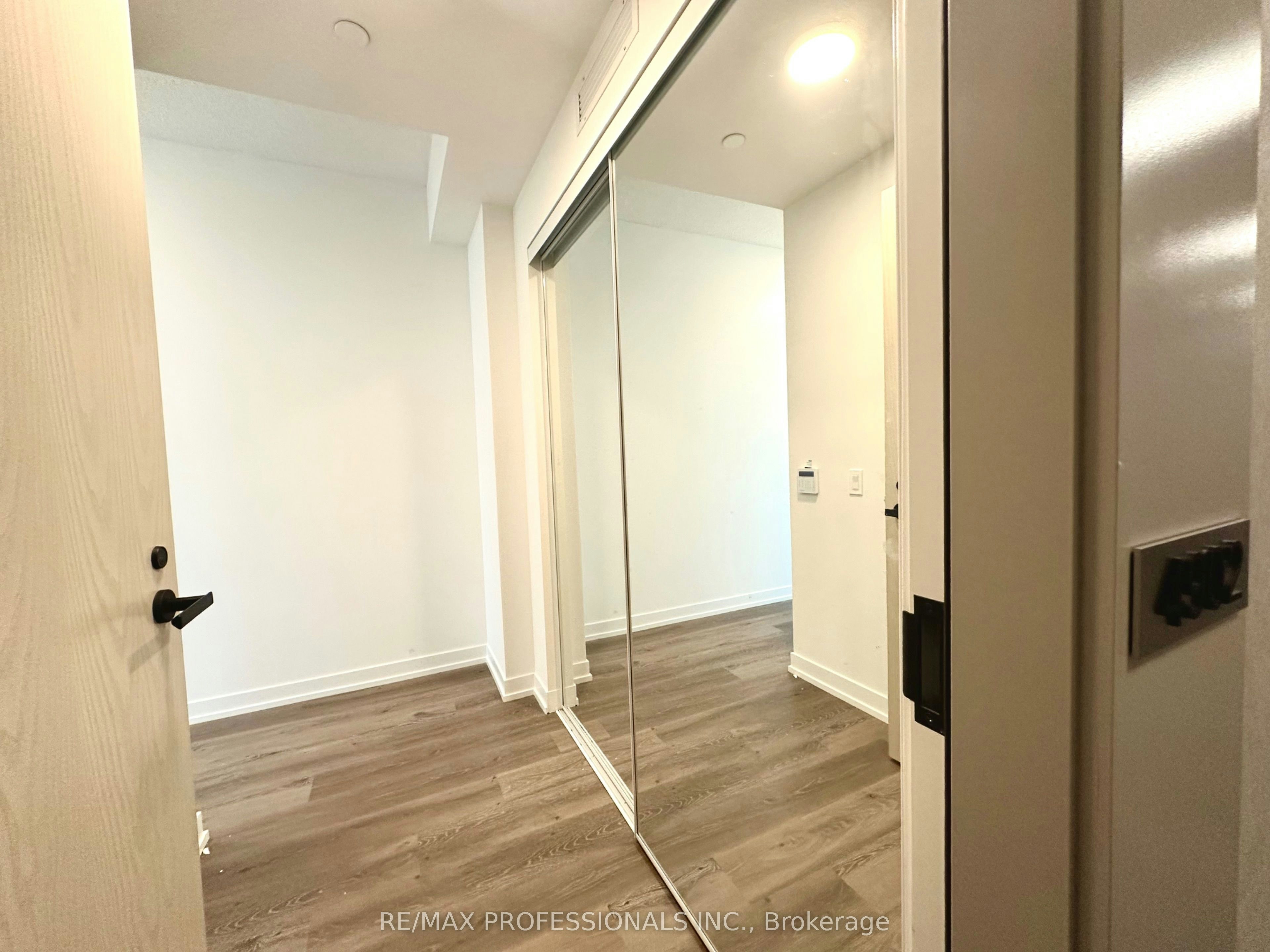 4902-225 Commerce Street, Vaughan, ON, L4K 0R1 - 4