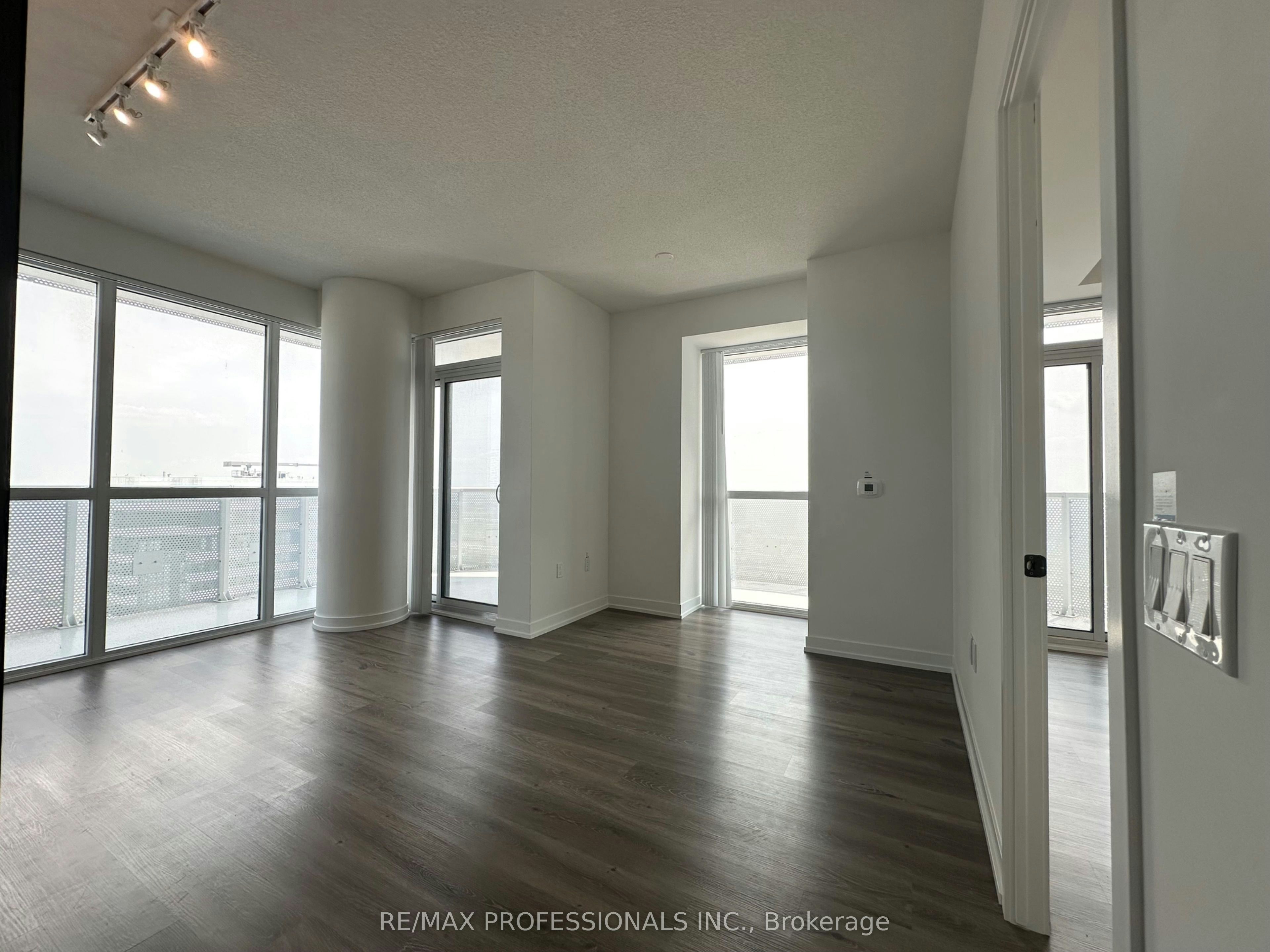 4902-225 Commerce Street, Vaughan, ON, L4K 0R1 - 8