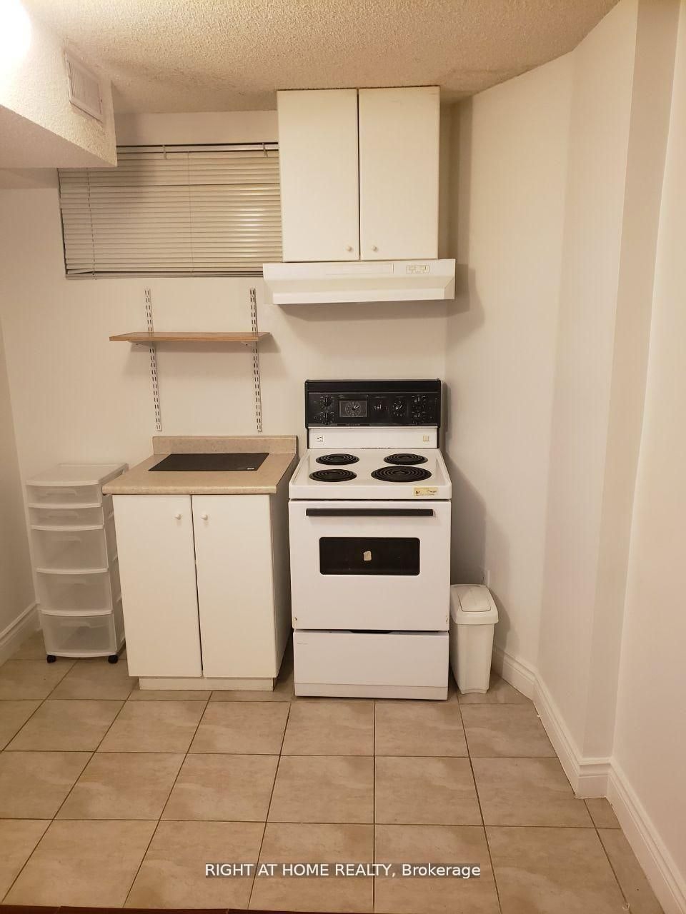 10 Fisico Court, Richmond Hill, ON, L4B 3Z2 - 3