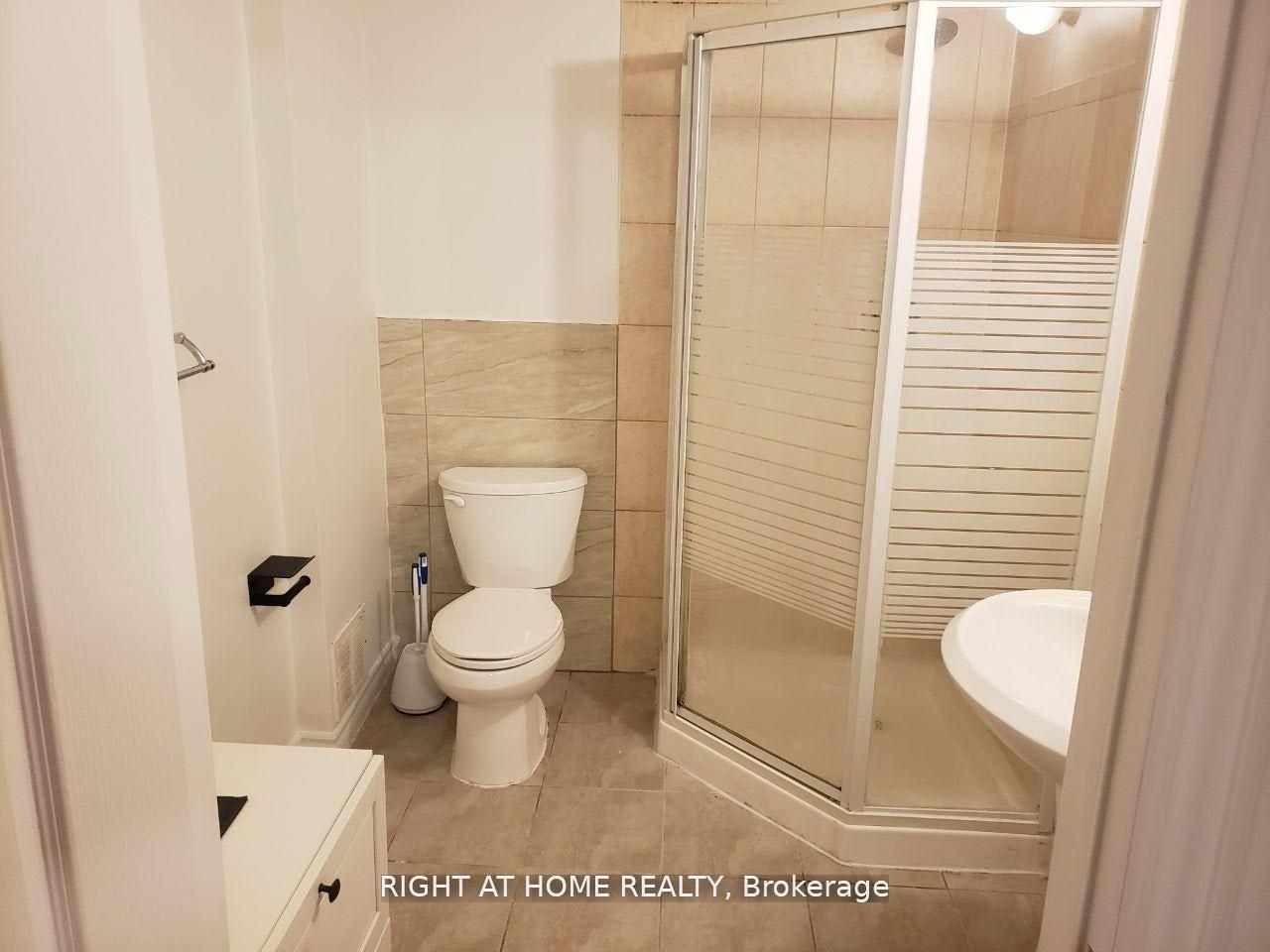 10 Fisico Court, Richmond Hill, ON, L4B 3Z2 - 11