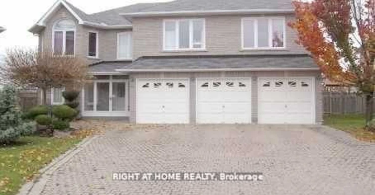 10 Fisico Court, Richmond Hill, ON, L4B 3Z2
