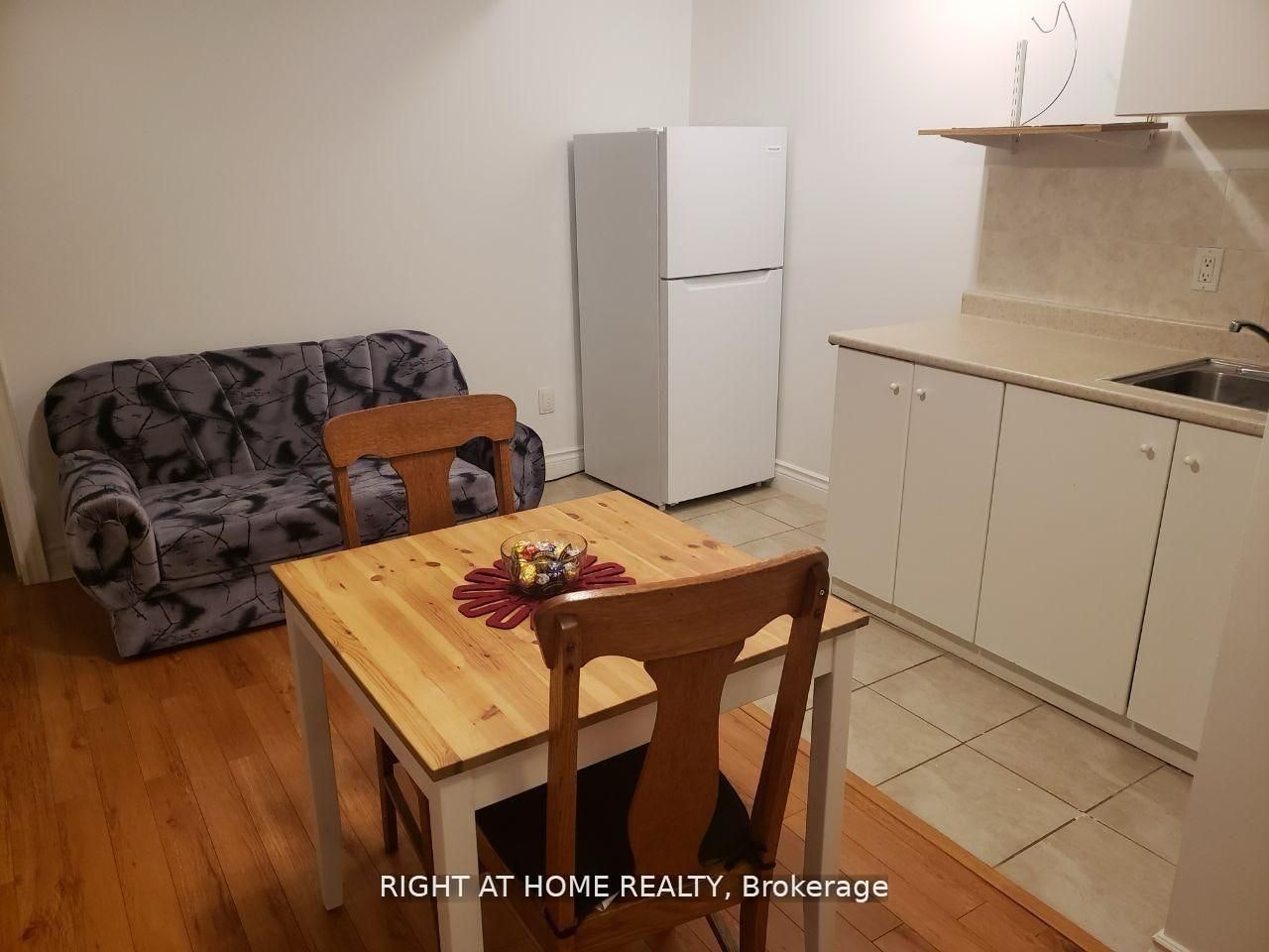 10 Fisico Court, Richmond Hill, ON, L4B 3Z2 - 4