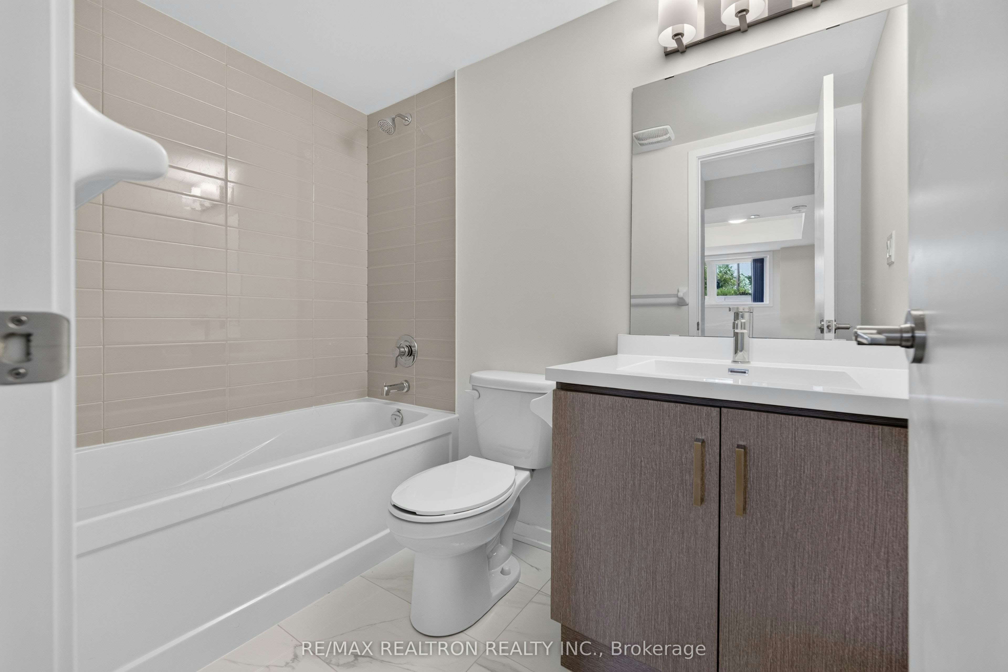 343-100 Honeycrisp Crescent, Vaughan, ON, L4K 0N7 - 24