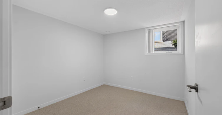 343-100 Honeycrisp Crescent, Vaughan, ON, L4K 0N7 - 17