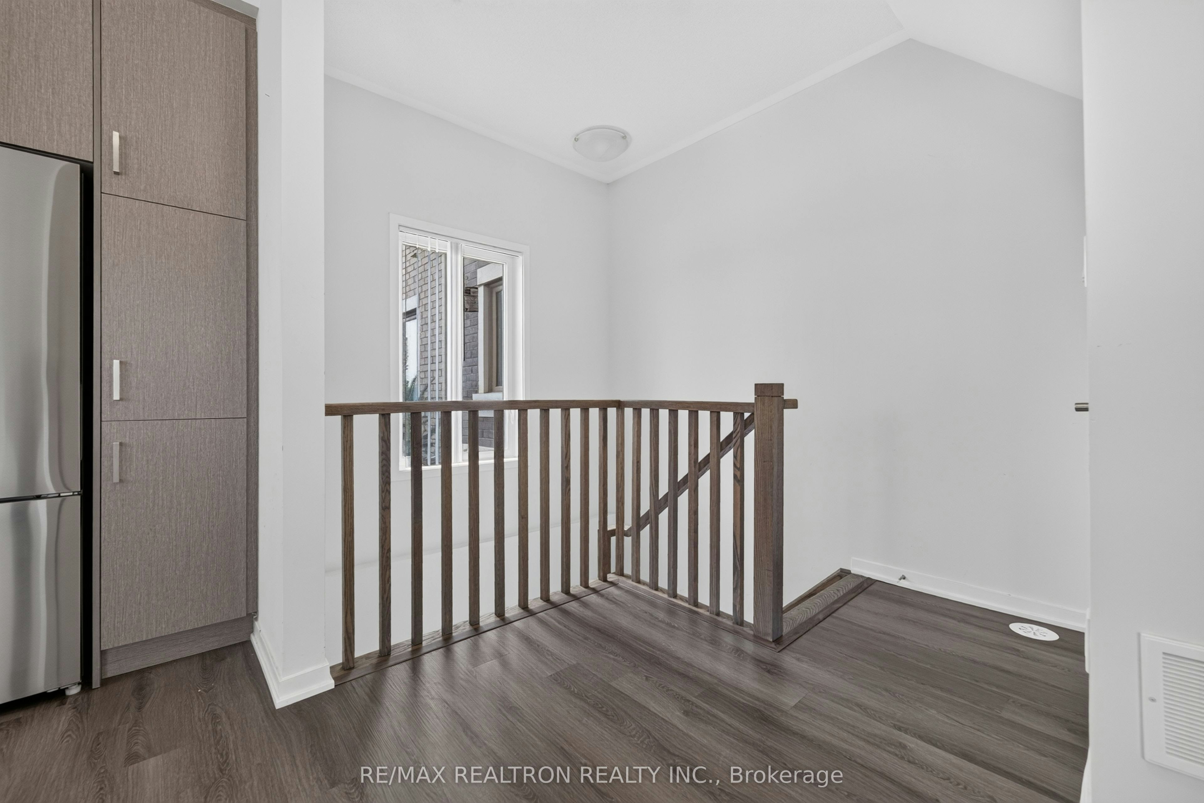 343-100 Honeycrisp Crescent, Vaughan, ON, L4K 0N7 - 14