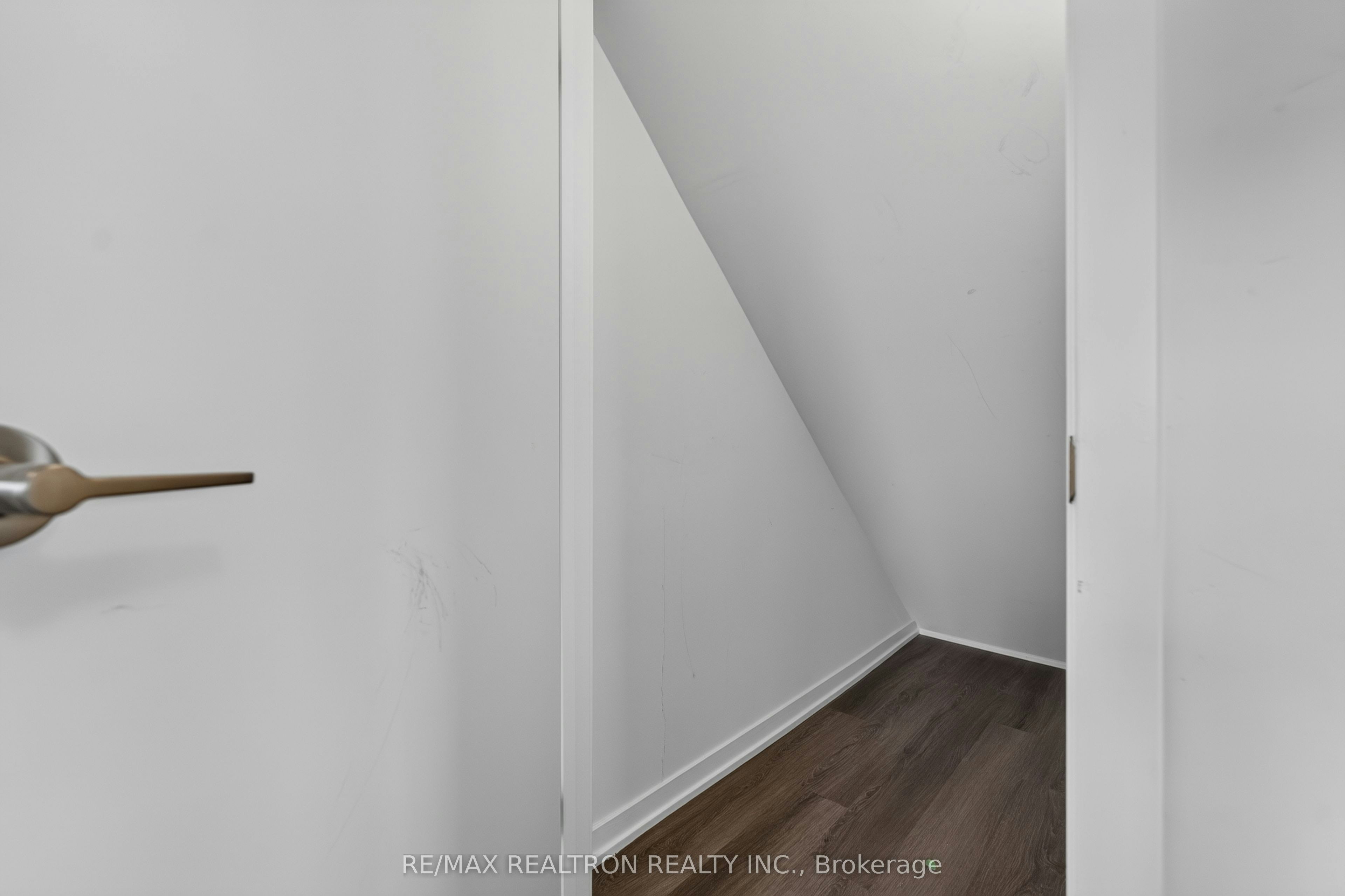 343-100 Honeycrisp Crescent, Vaughan, ON, L4K 0N7 - 13
