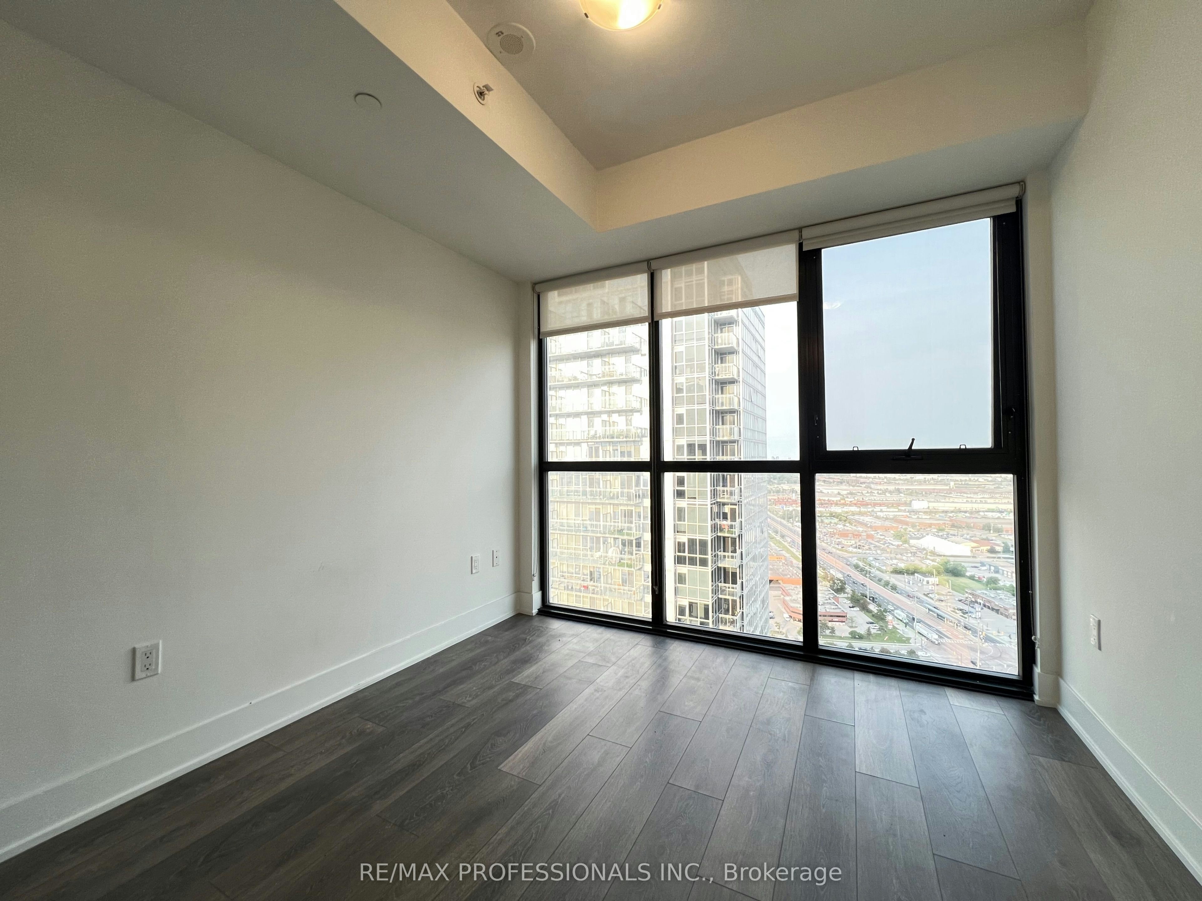 2916 Highway 7 Road, Vaughan, ON, L4K 0K6 - 12