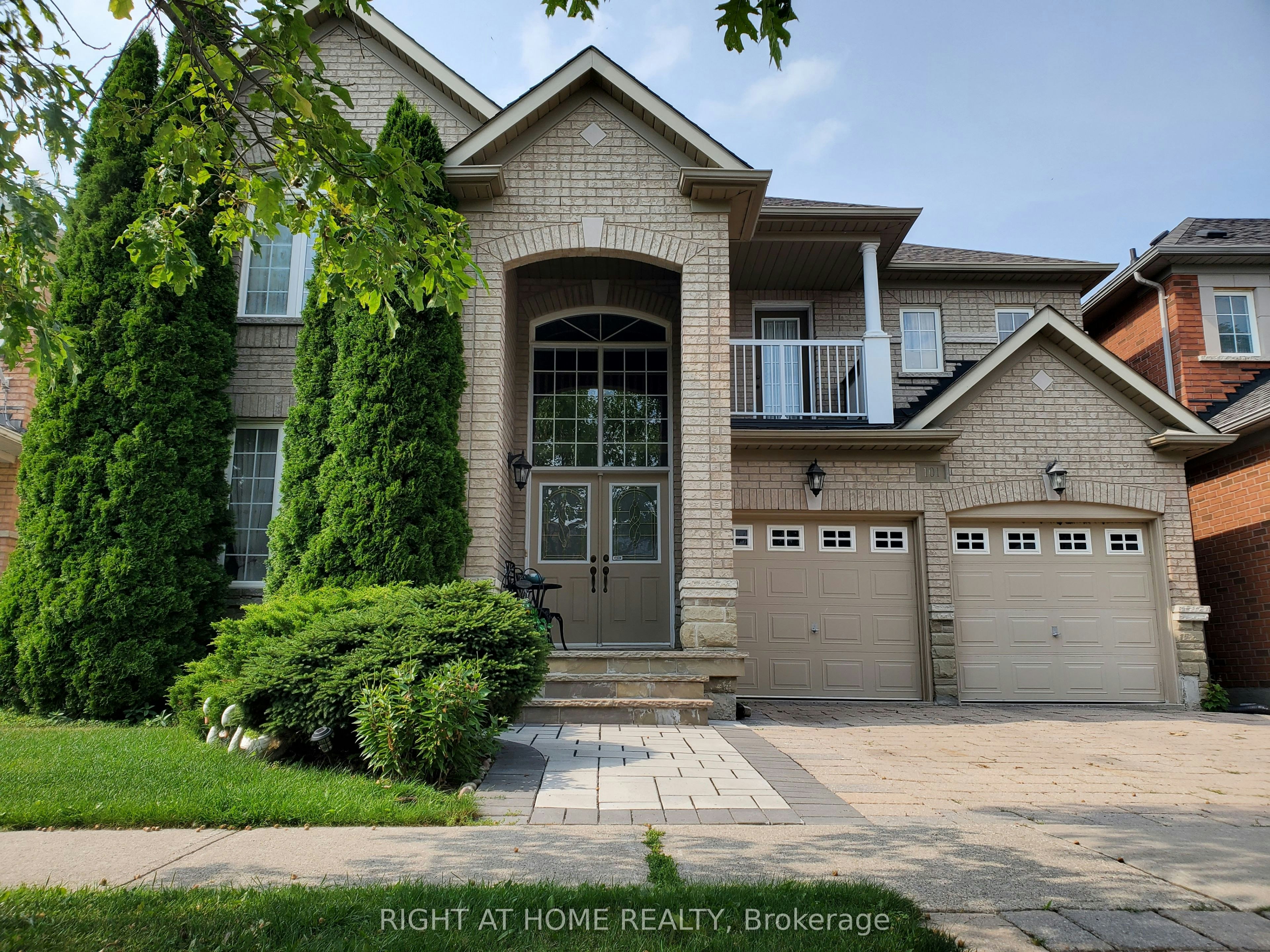 101 Townwood Drive, Richmond Hill, ON, L4E 4T2