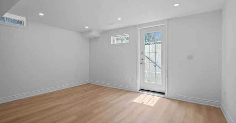 227-BASEMENT Thoms Crescent, Newmarket, ON, L3Y 1C9 - 2