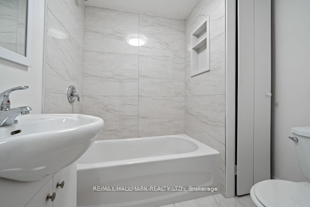 227-BASEMENT Thoms Crescent, Newmarket, ON, L3Y 1C9 - 7