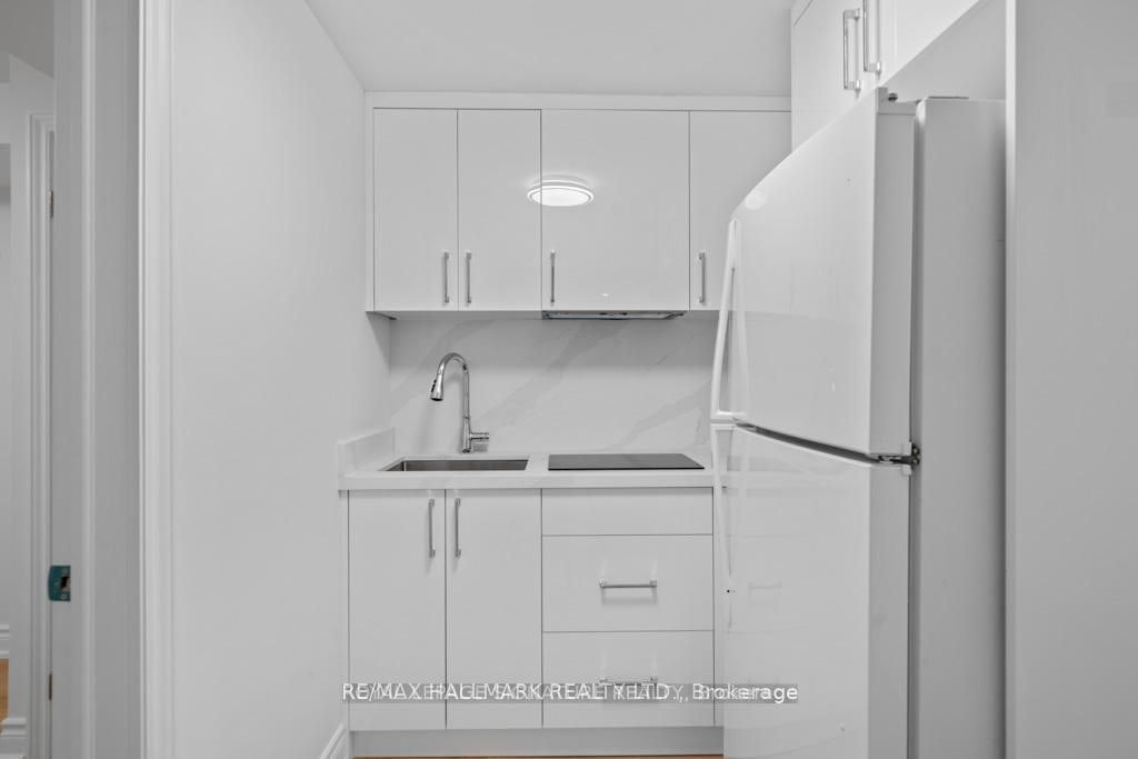 227-BASEMENT Thoms Crescent, Newmarket, ON, L3Y 1C9 - 6
