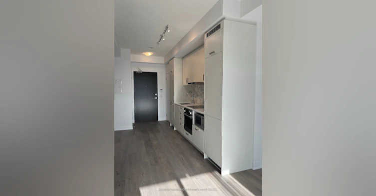 722-60 Honeycrisp Crescent E, Vaughan, ON, L4K 0N5 - 2