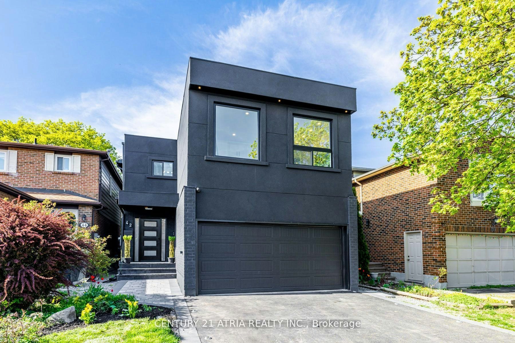 42 Coventry Court, Richmond Hill, ON, L4C 8B8