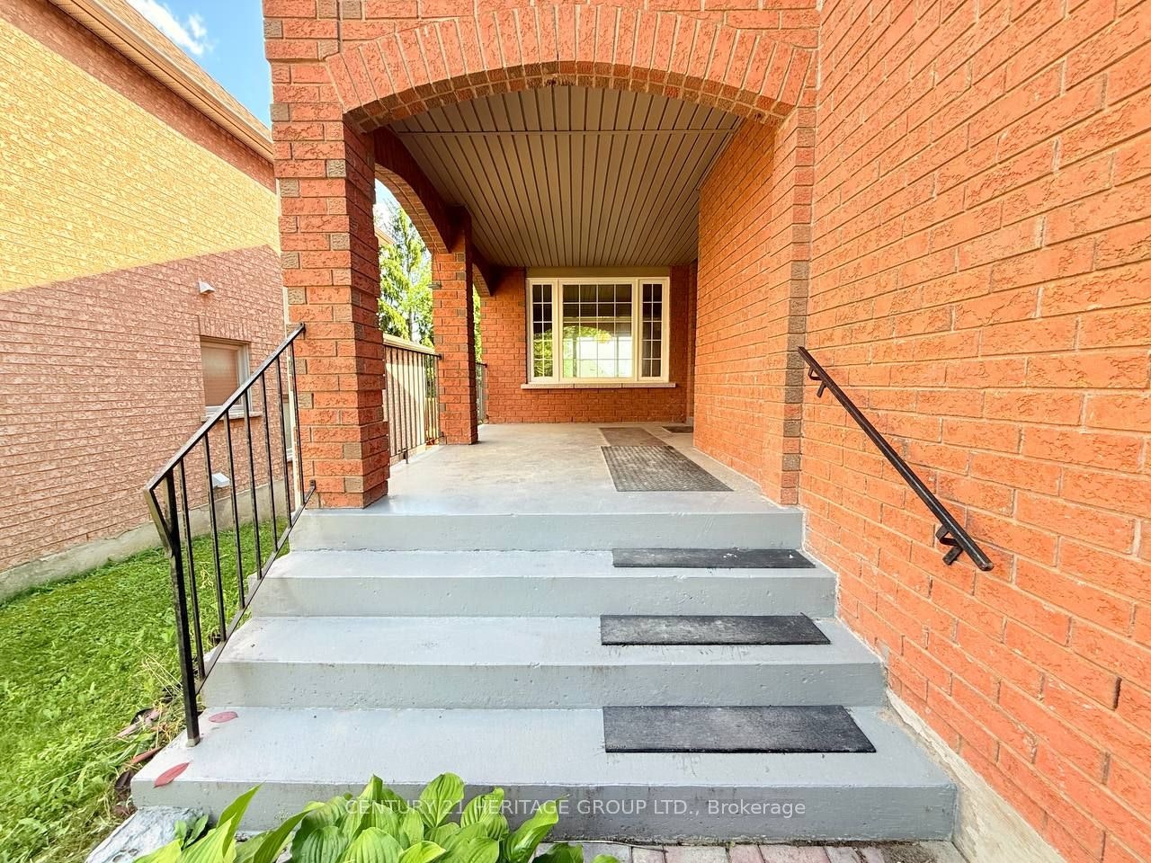 162 Widdifield Avenue, Newmarket, ON, L3X 1Z2 - 2