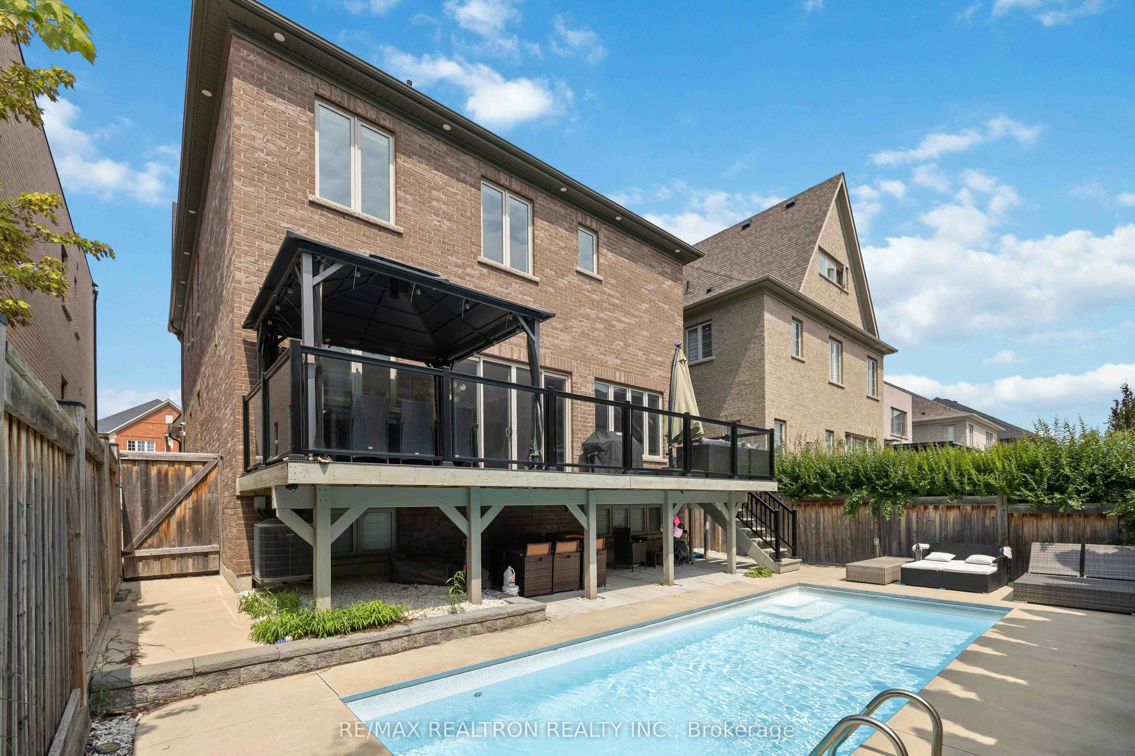 136 Abner Miles Drive, Vaughan, ON, L6A 4X4