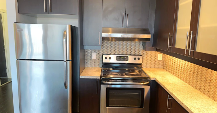 410-131 Upper Duke Crescent, Markham, ON, L6G 0C9 - 9