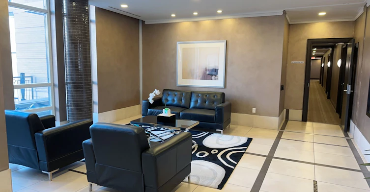 410-131 Upper Duke Crescent, Markham, ON, L6G 0C9 - 4