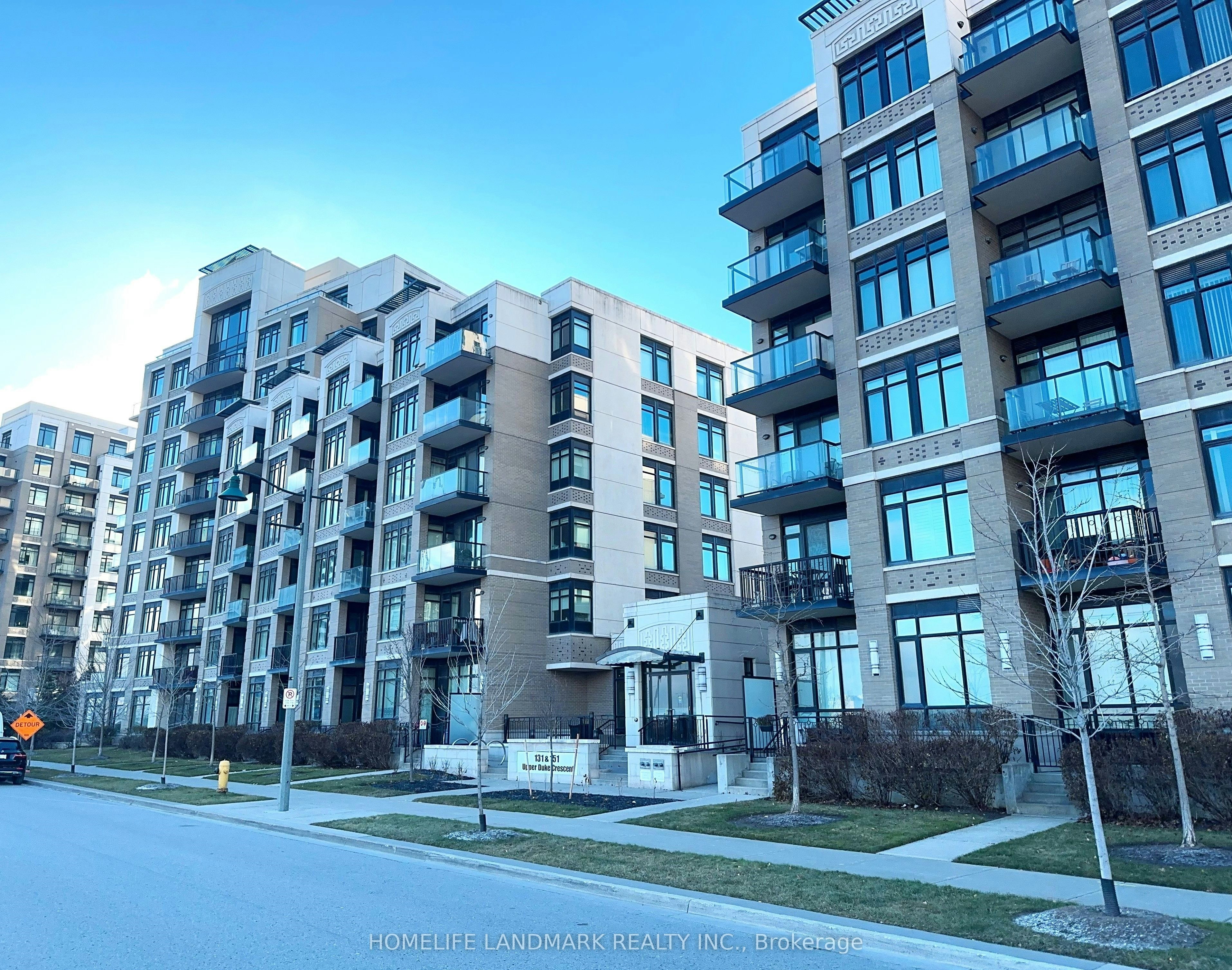 410-131 Upper Duke Crescent, Markham, ON, L6G 0C9