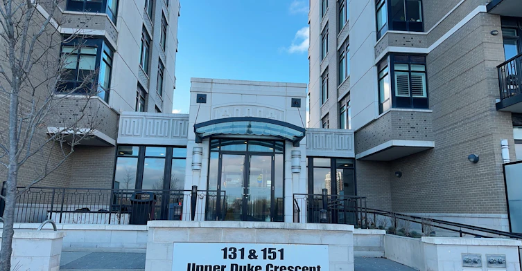 410-131 Upper Duke Crescent, Markham, ON, L6G 0C9 - 2