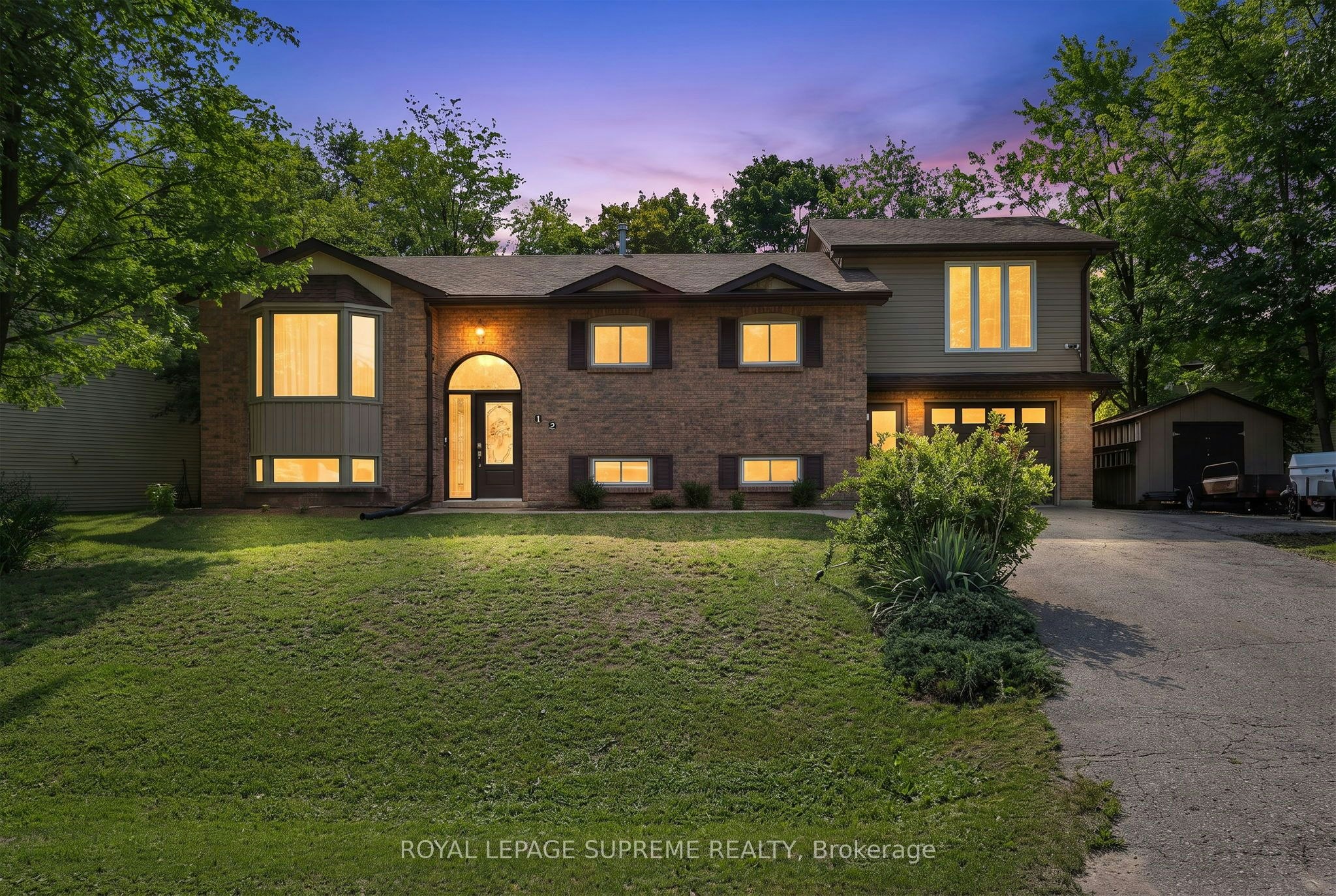 12 Pridham Crescent, Essa, ON, L3W 0G5