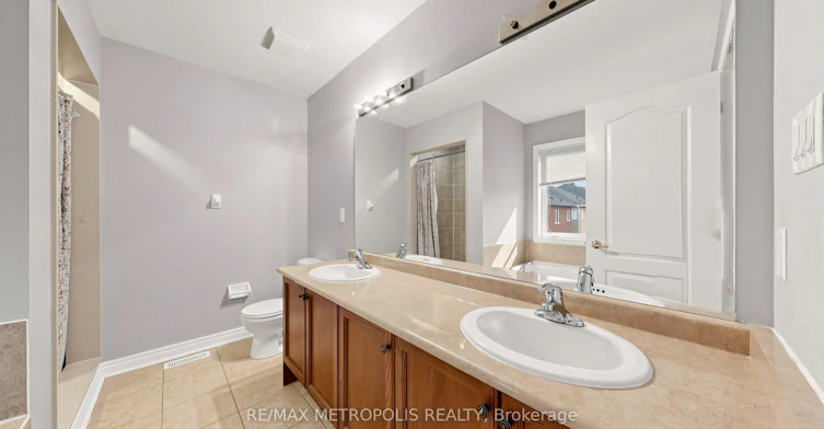 138 Yakefarm Boulevard, Whitchurch-Stouffville, ON, L4A 0R8 - 10