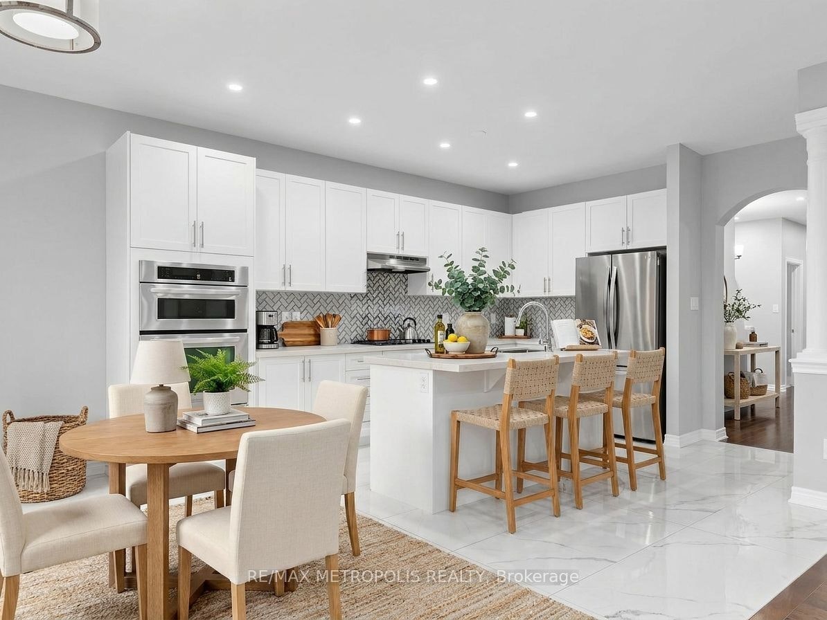138 Yakefarm Boulevard, Whitchurch-Stouffville, ON, L4A 0R8 - 3