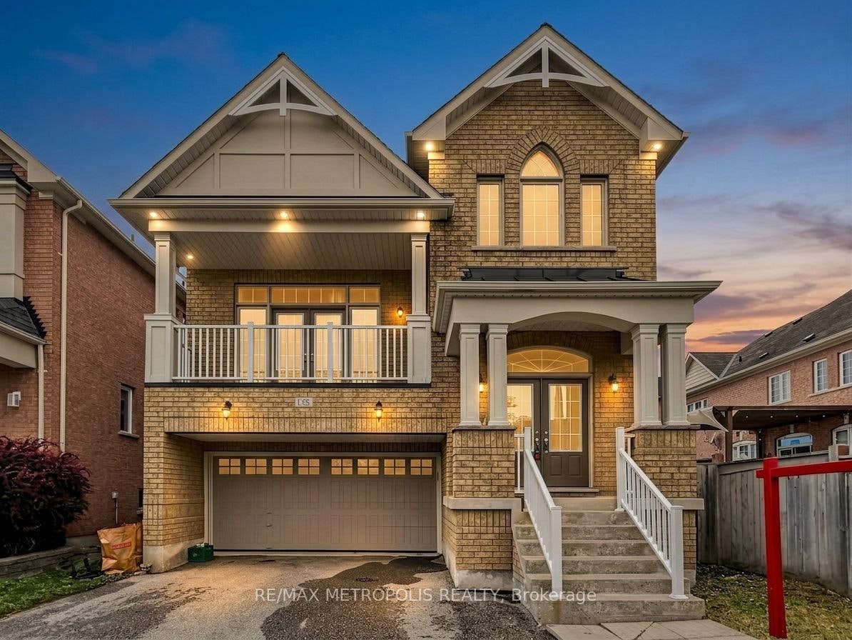 138 Yakefarm Boulevard, Whitchurch-Stouffville, ON, L4A 0R8