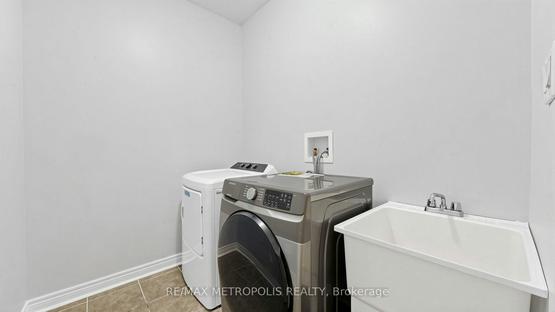 138 Yakefarm Boulevard, Whitchurch-Stouffville, ON, L4A 0R8 - 27