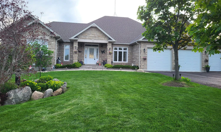 10 Brolley Crescent