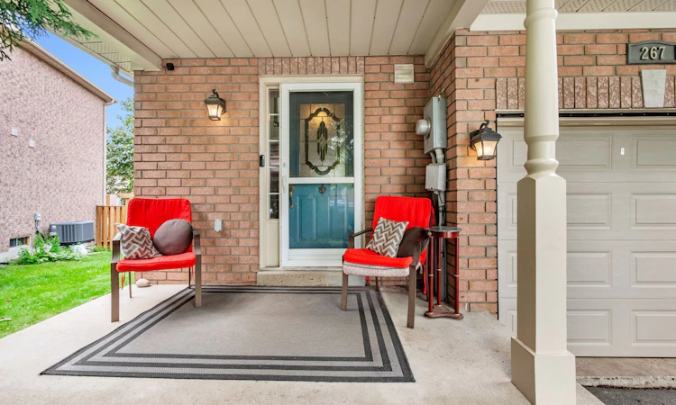 267 Warner Crescent