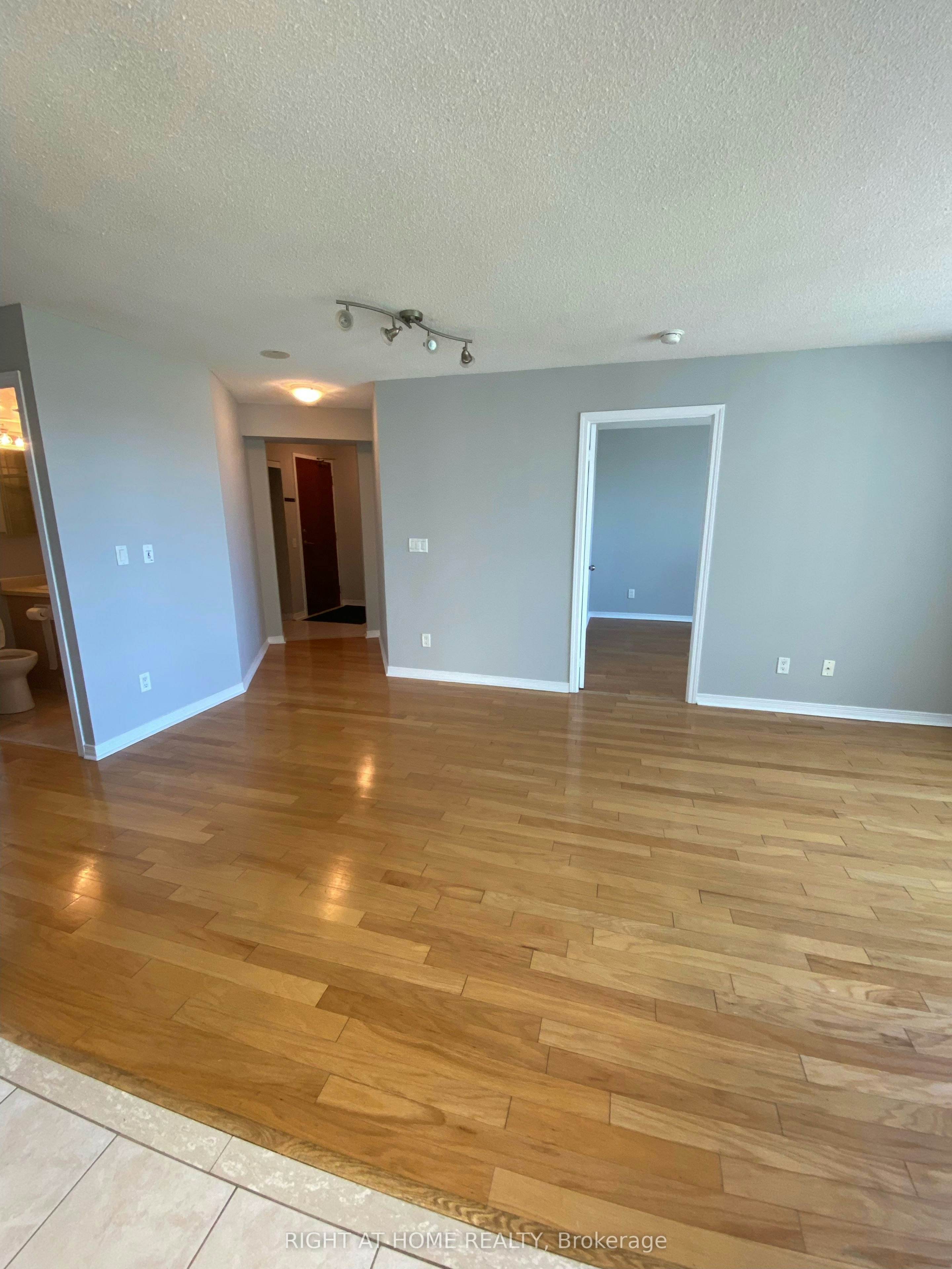 1103-23 Oneida Crescent, Richmond Hill, ON, L4B 0A2 - 6