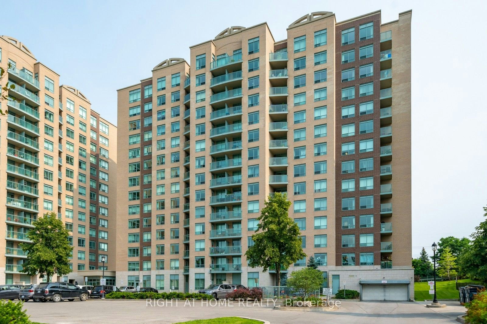 1103-23 Oneida Crescent, Richmond Hill, ON, L4B 0A2