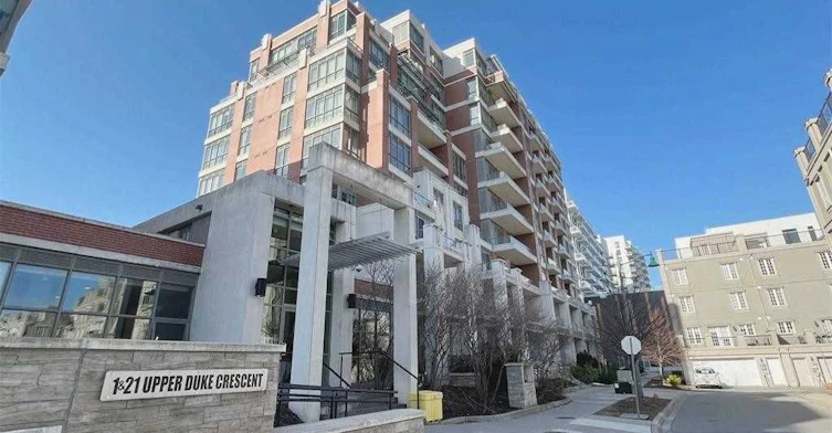 111-1 Upper Duke Crescent, Markham, ON, L6G 0B6