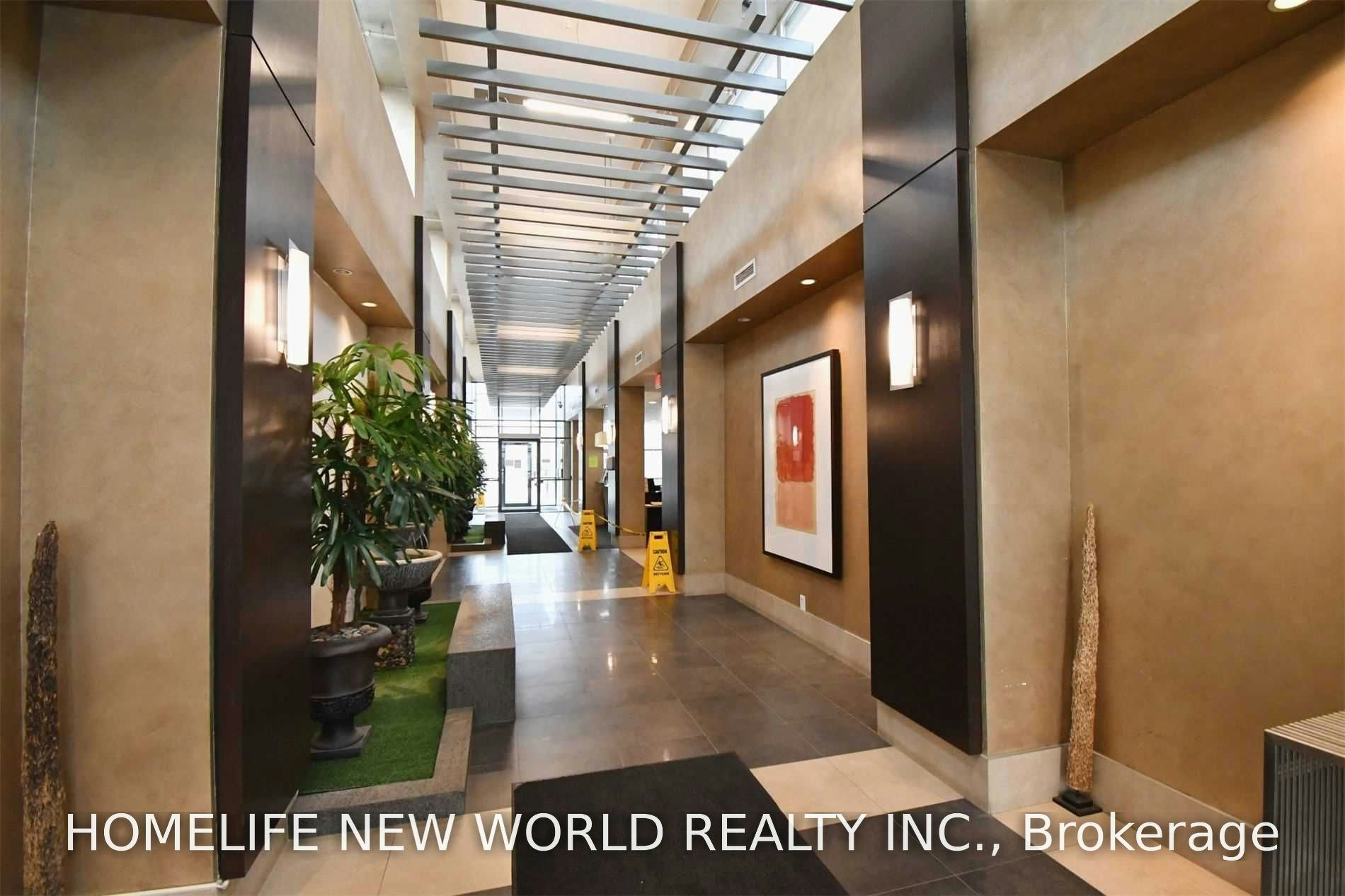 111-1 Upper Duke Crescent, Markham, ON, L6G 0B6 - 22