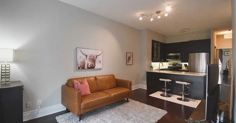 111-1 Upper Duke Crescent, Markham, ON, L6G 0B6 - 14