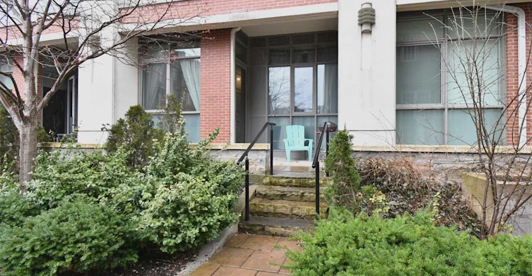 111-1 Upper Duke Crescent, Markham, ON, L6G 0B6 - 17