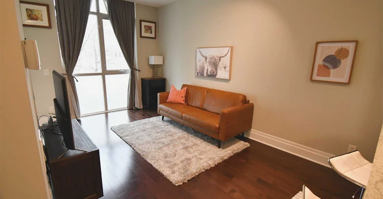 111-1 Upper Duke Crescent, Markham, ON, L6G 0B6 - 19