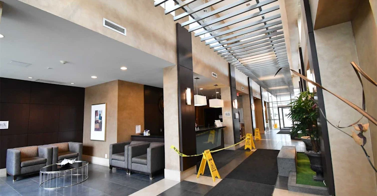 111-1 Upper Duke Crescent, Markham, ON, L6G 0B6 - 25