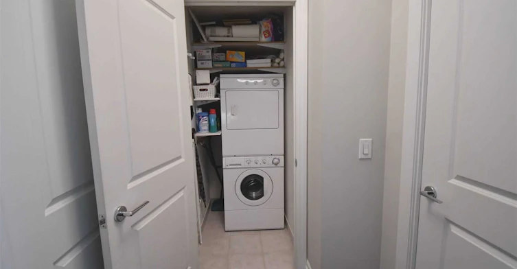 111-1 Upper Duke Crescent, Markham, ON, L6G 0B6 - 10