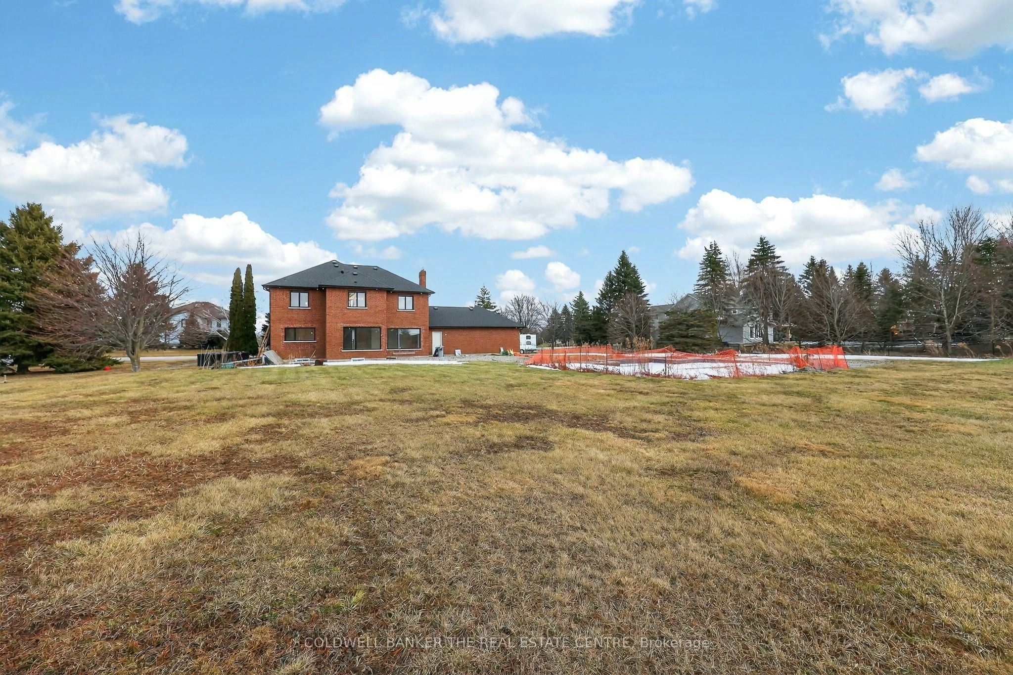 8 Brownlee Drive, Bradford West Gwillimbury, ON, L3Z 2A4 - 42