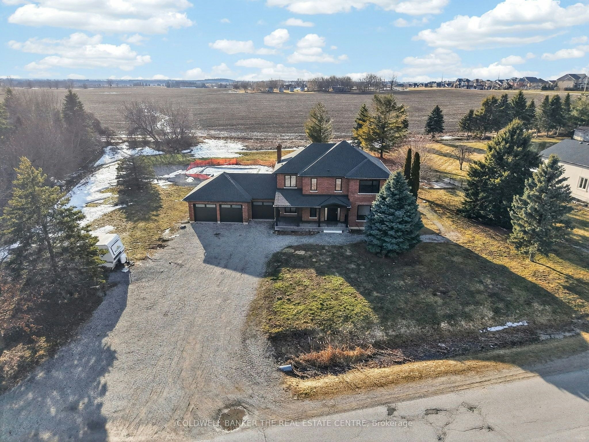 8 Brownlee Drive, Bradford West Gwillimbury, ON, L3Z 2A4
