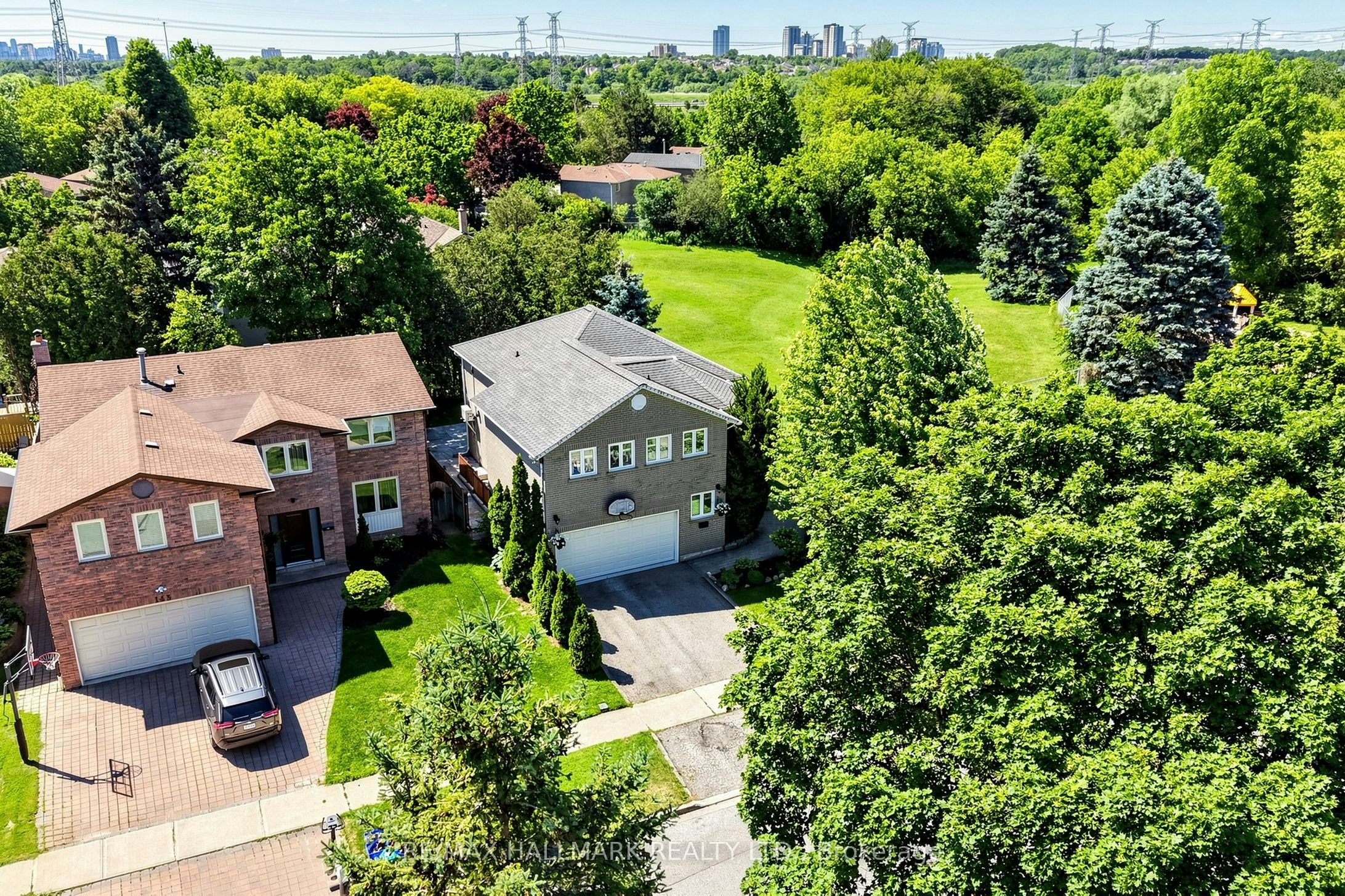 145 Old Surrey Lane, Richmond Hill, ON, L4C 6R9
