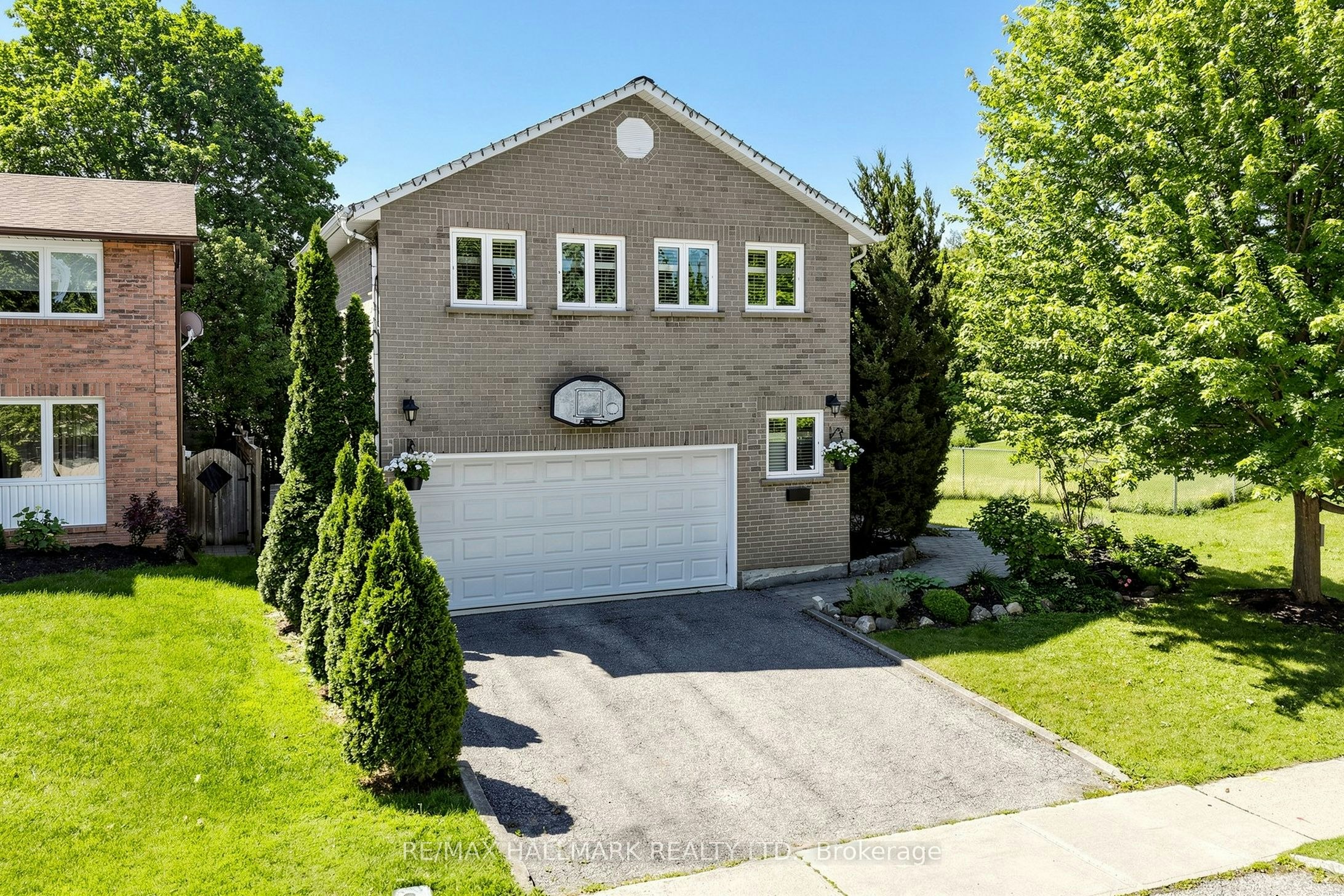 145 Old Surrey Lane, Richmond Hill, ON, L4C 6R9