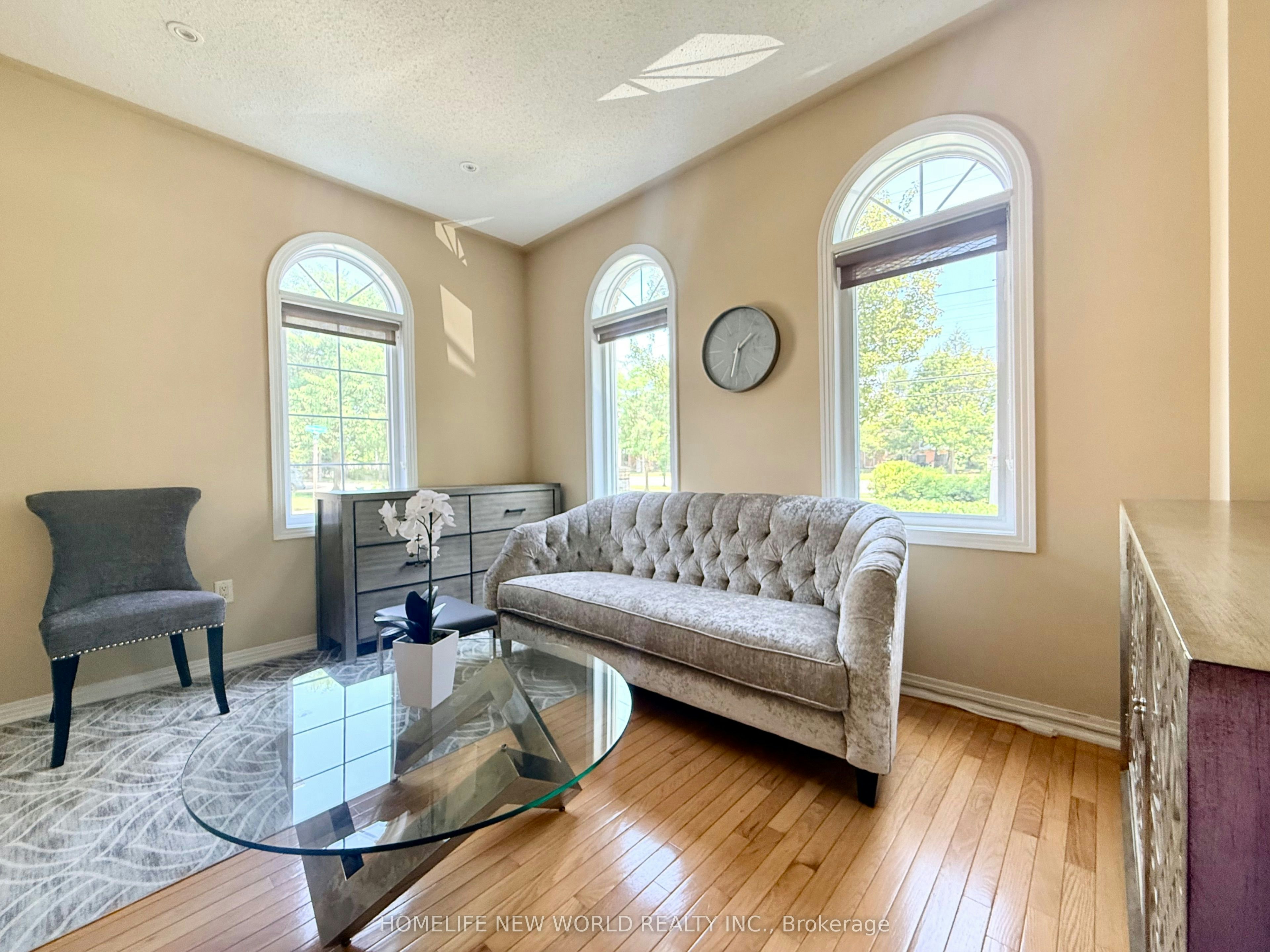 63 Southbrook Crescent, Markham, ON, L6C 2H3 - 4
